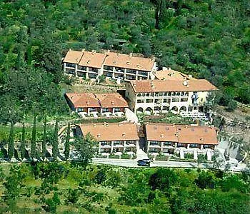 Appartamenti Borgo Gardone Riviera Daire