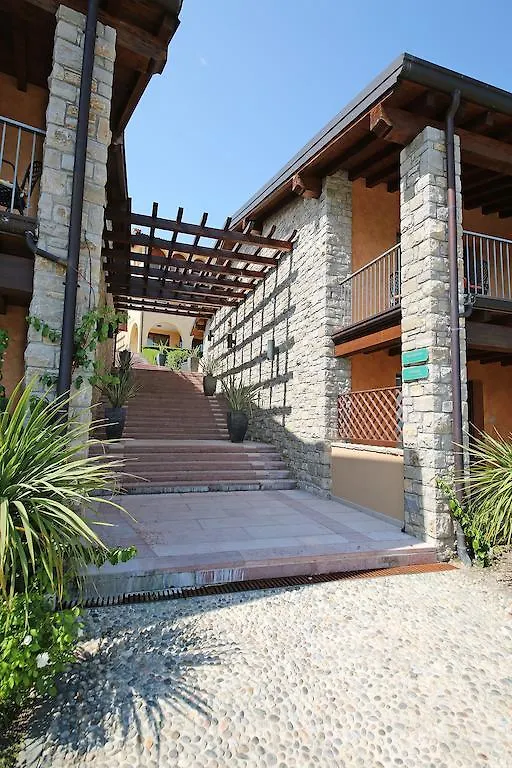 Daire Appartamenti Borgo Gardone Riviera