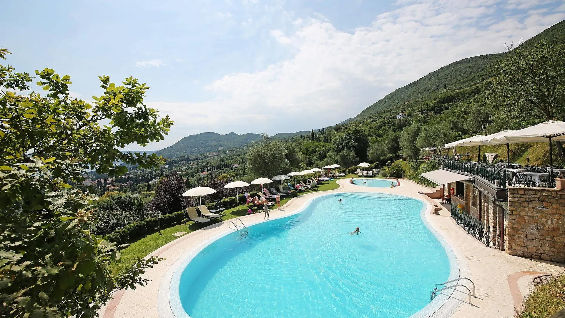 Daire Appartamenti Borgo Gardone Riviera