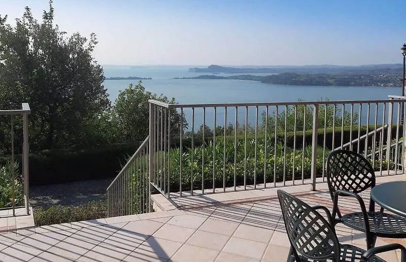 Appartamenti Borgo Gardone Riviera 0*,  İtalya
