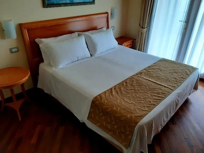 Appartamenti Borgo Gardone Riviera