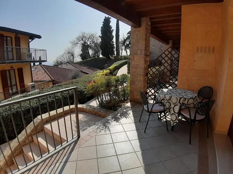 Appartamenti Borgo Gardone Riviera Daire