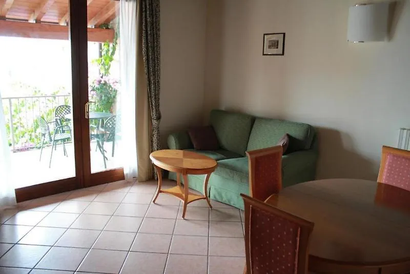 Appartamenti Borgo Gardone Riviera İtalya